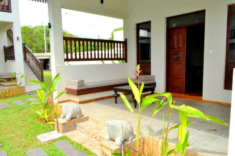 טנגלה Guru Beach Resort מראה חיצוני תמונה