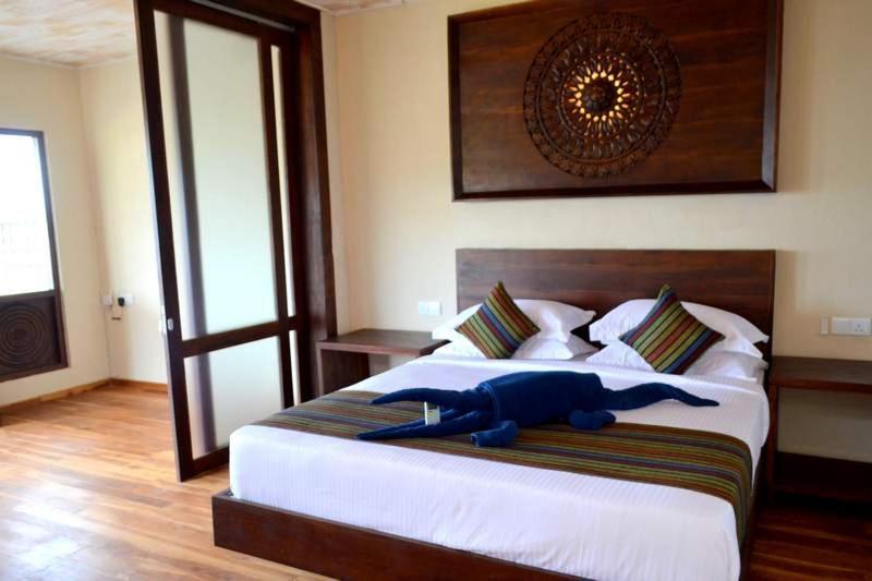 טנגלה Guru Beach Resort מראה חיצוני תמונה